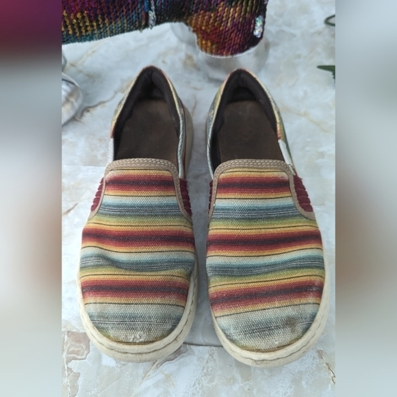 Ariat Women’s Ryder Slip-On Shoe Size 7B - Picture 4 of 13